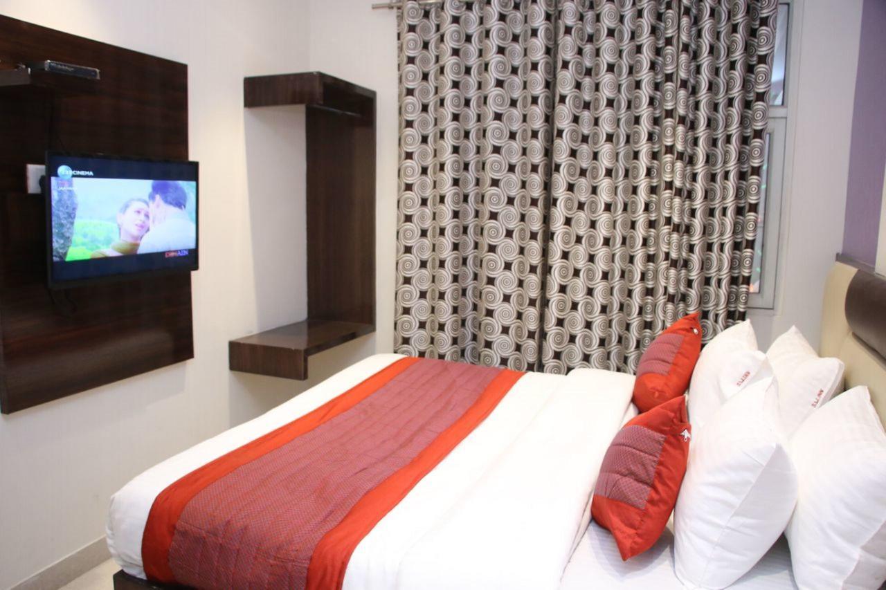 Hotel Snow White Inn New Delhi Buitenkant foto