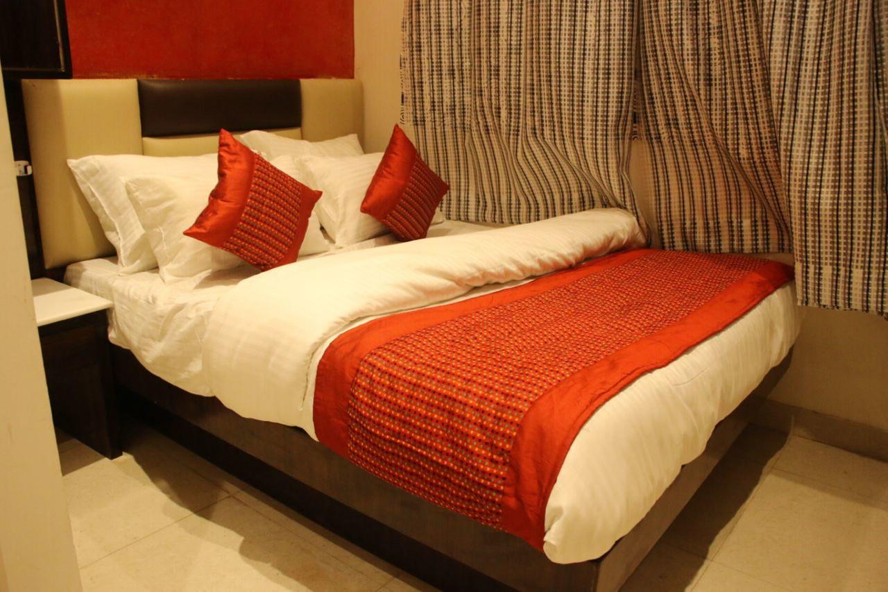 Hotel Snow White Inn New Delhi Buitenkant foto