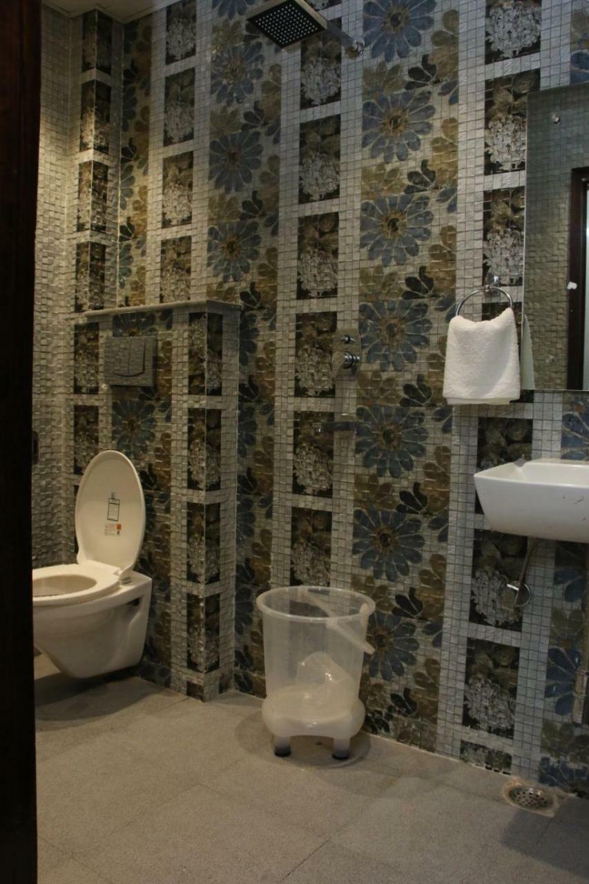 Hotel Snow White Inn New Delhi Buitenkant foto